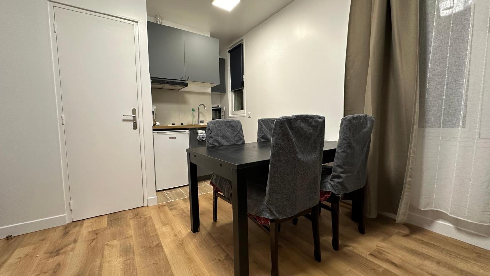 Lacharriere-Logement Entier 38M2 Paris Exterior foto